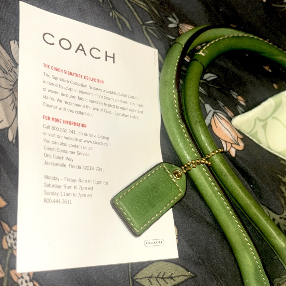 Coach Signature Collection Madeline satchel hand bag LIKE NEWISH - Picture 14 of 16